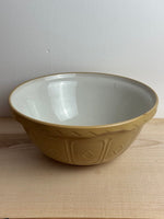 Image of 29cm Mason Cash Mixing Bowl front view