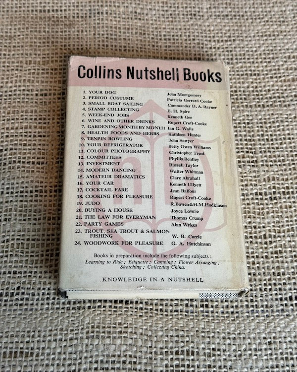 Image of Collins Nutshell Books Amateur Dramatics back cover