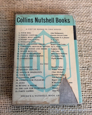 Image of Collins Nutshell Books Weekend Jobs back cover