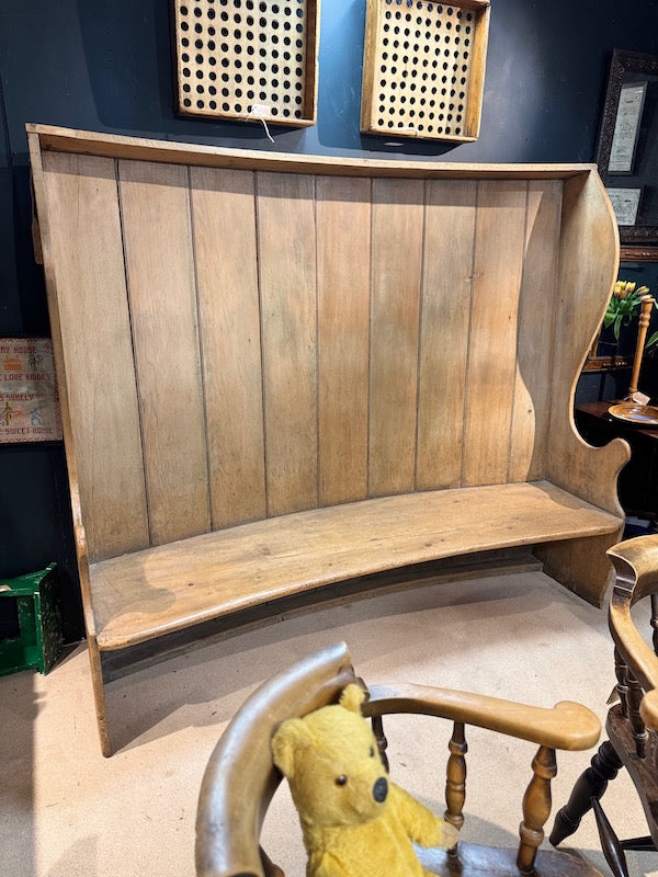 Image of Georgian pitch pine settle front view