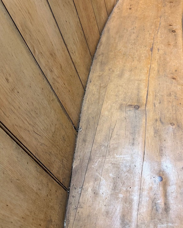 Image of Georgian pitch pine settle seat view 2