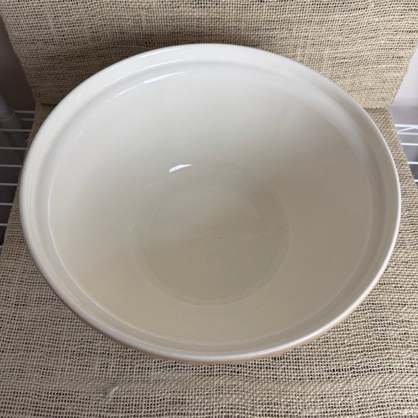 Image of Mason Cash 32cm Mixing Bowl inside view