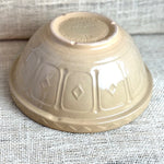 Image of Mason Cash blue lined mixing bowl base view
