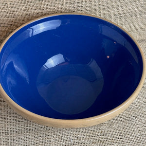 Image of Mason Cash blue lined mixing bowl inside view