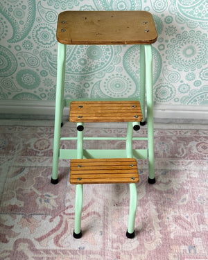 Image of Vintage Retro folding step stool facing front