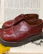 Image of Vintage brown boots side view left