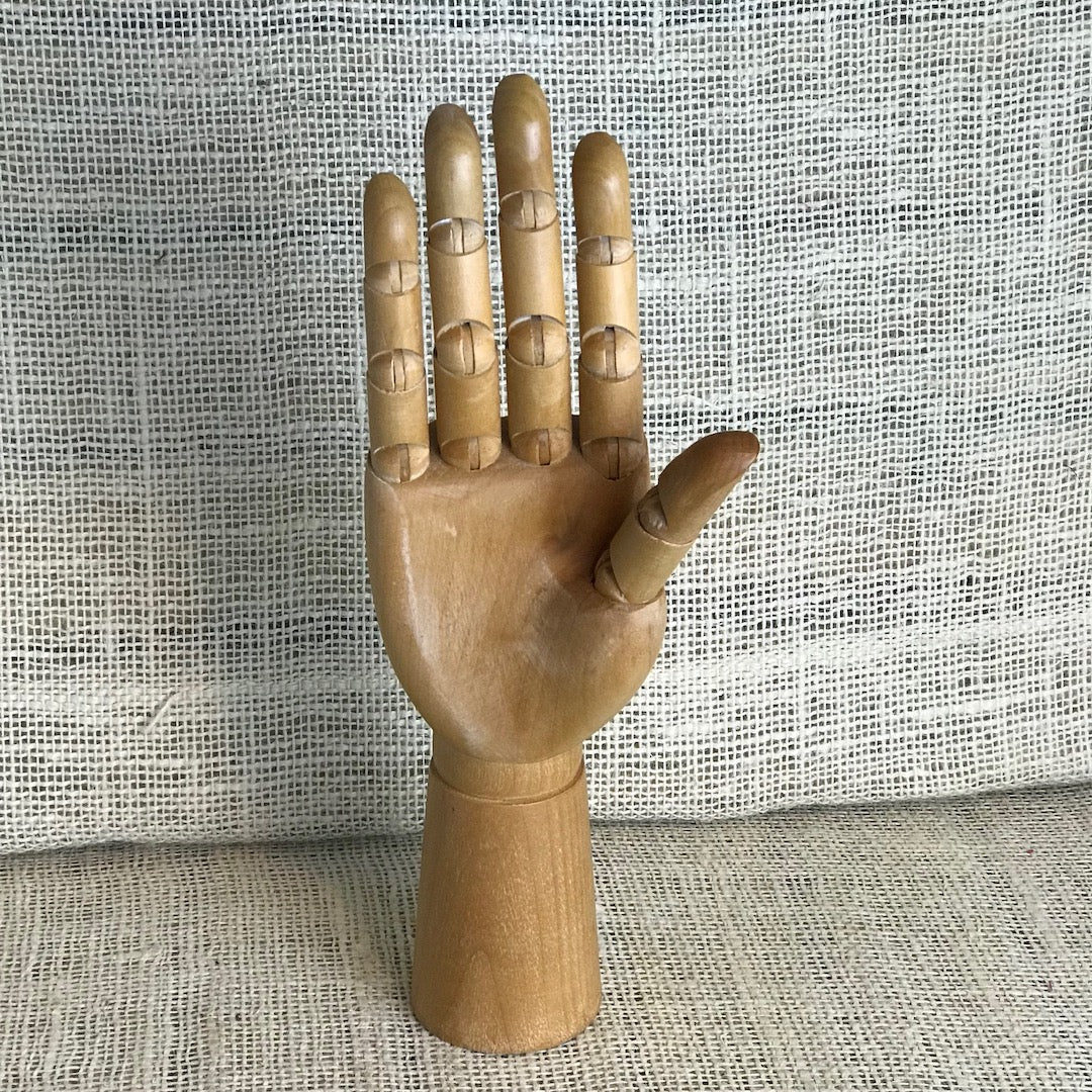 Articulated right hand artists model – Moody Mabel