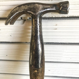 Elegant claw hammer