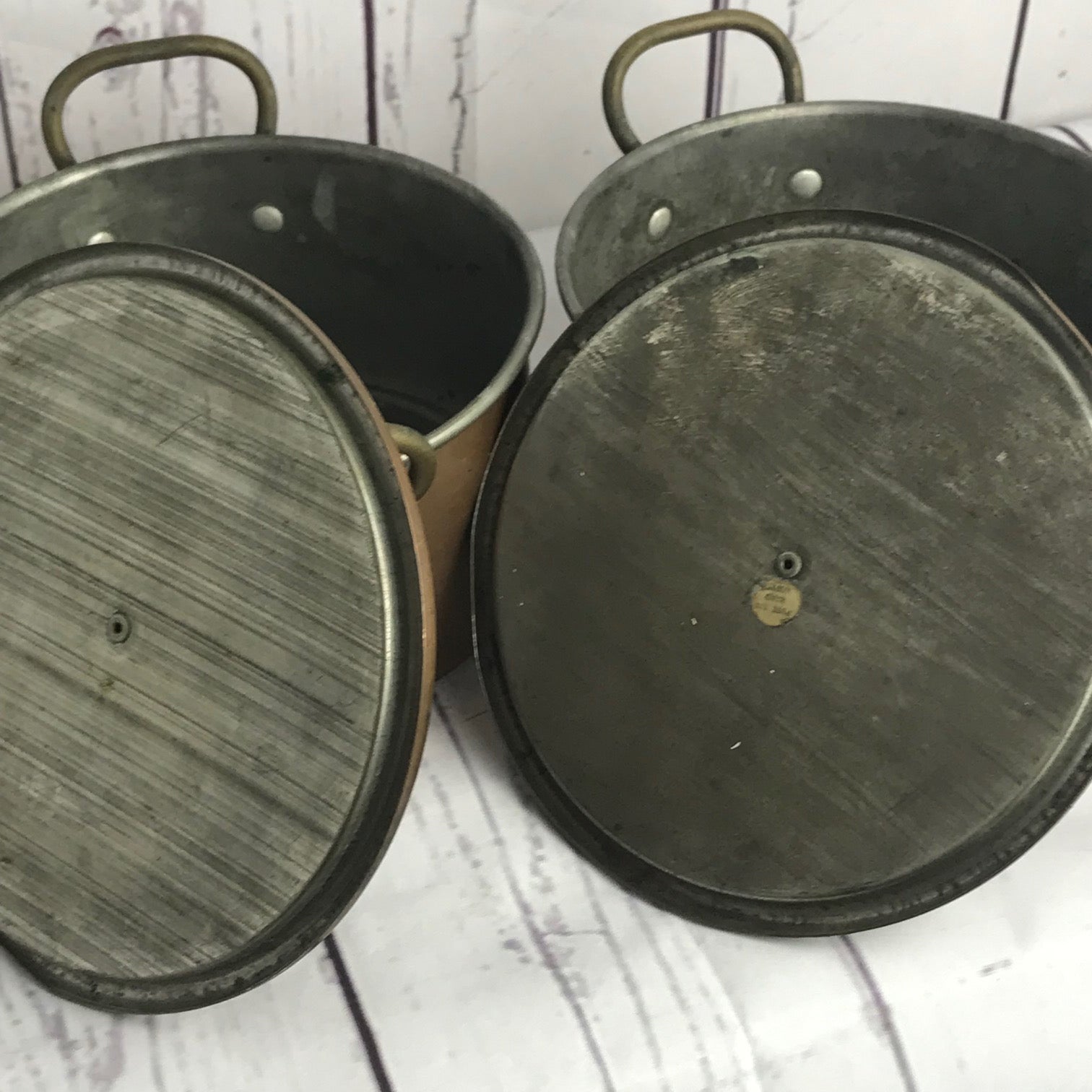 Pair of copper and brass vintage casseroles and lids tin lined - 17.75cm