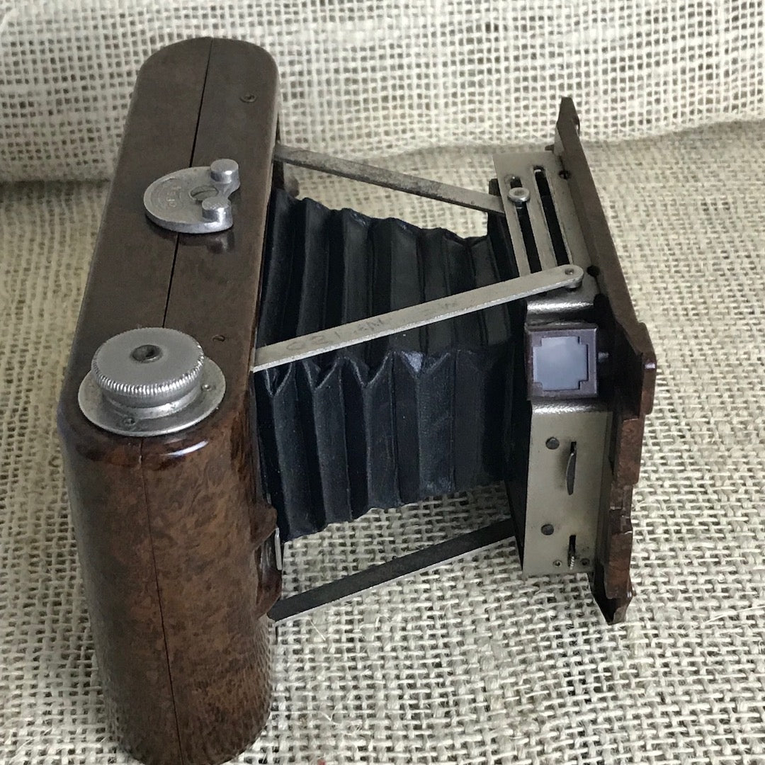 Kodak Hawkette no.2 bakelite camera