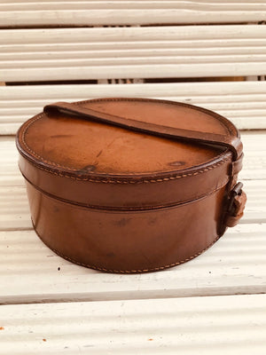 Vintage leather collar box