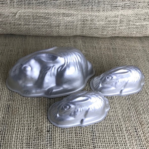 Image of Mother and two baby rabbit Jelly Moulds